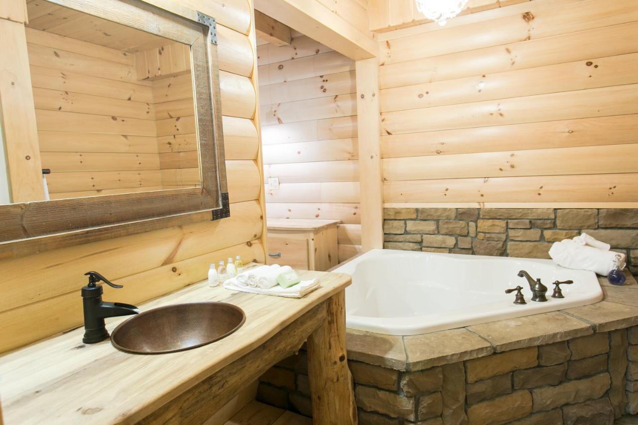 Hummingbird Haven Cabin By Amish Country Lodging Berlin Buitenkant foto